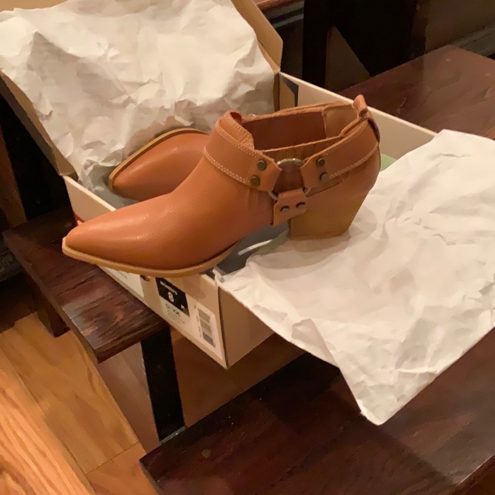 Dingo Booties